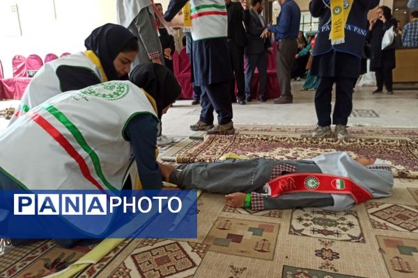 همایش نوجوانان پیشران گام دوم انقلاب اسلامی در شیراز