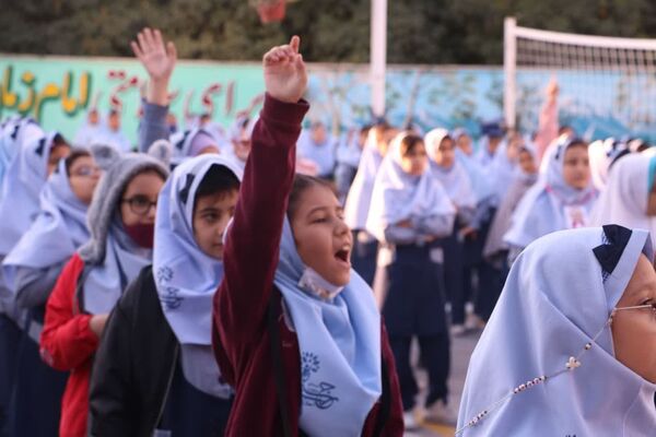 صبحگاه دانش در دبستان رجبی گرگان