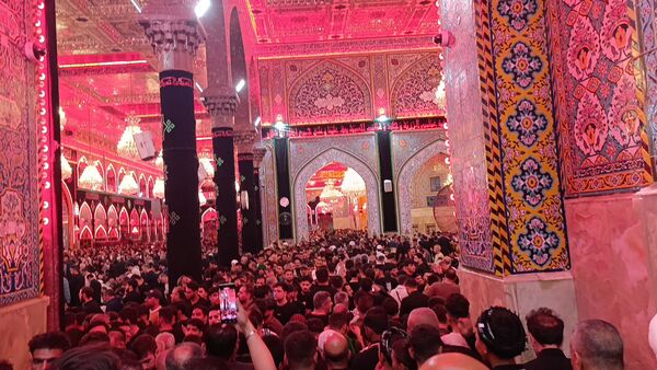 کاروان عاشقان به کربلا رسیدند؛ خیابان‌ها غرق در زمزمه «لبیک یا حسین»