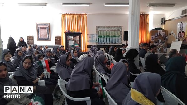 جشن جوانه ها در دبیرستان دخترانه شهید حسن انصاری