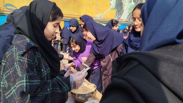 نمایشگاه و بازارچه کارو فناوری در دبیرستان پیرایش یک