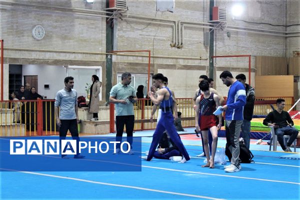 مسابقات انتخابی تیم ملی جوانان ژیمناستیک هنری در قم