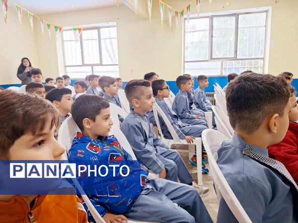 عطر شکوفه‌های پاییزی در املش