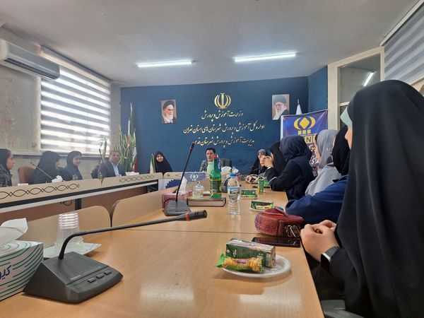 آیین تجلیل از دانش‌آموز خبرنگاران پانا در آموزش و پرورش شهرستان قدس