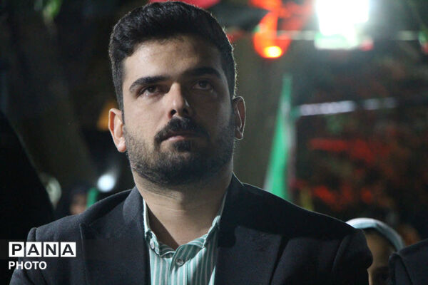 جشن روز دختر در ورودی باغ دولت آباد یزد
