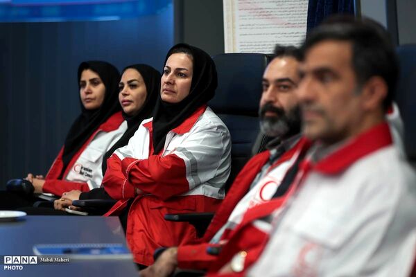 آیین تجلیل از کادر امداد و سلامت