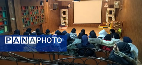 برگزاری سومین روز از مرحله چهارم اردوی «تمشک» در کانون فاطمه الزهرا ناحیه ۳کرج