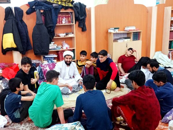 حال و هوای روز اول اعتکاف شهرستان کاشمر