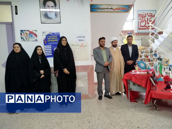 حضور پرشور مردم فاروج پای صندوق‌های رای 