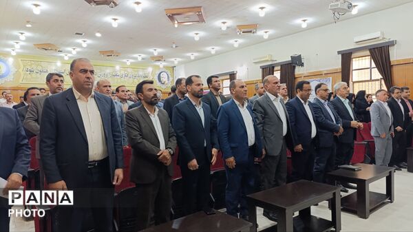 آیین صبحگاهی کارکنان اداری آموزش و پرورش کهگیلویه و بویراحمد با حضور مشاور وزیر