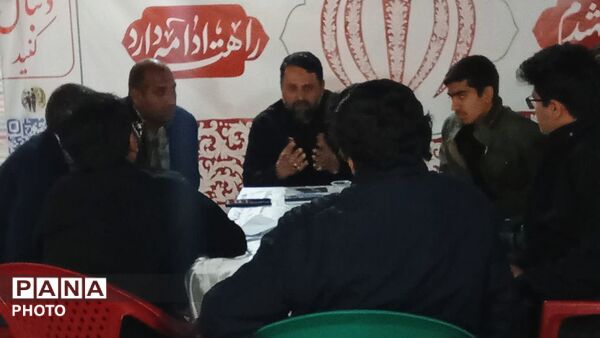 نوجوان کنشگر‌، قهرمان آینده