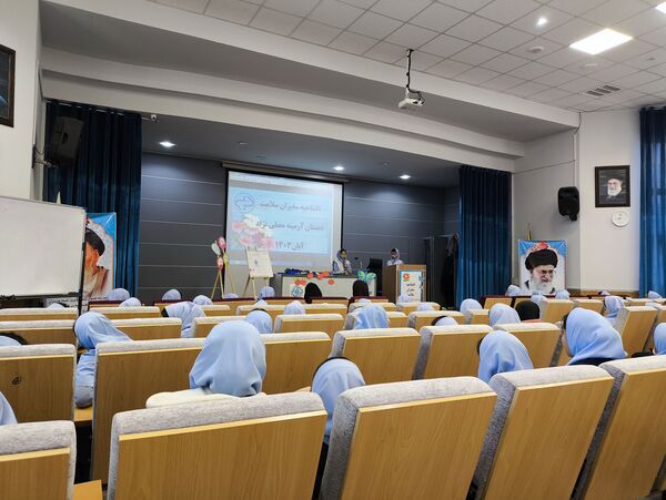 افتتاحیه جشنواره سفیران سلامت در دبستان آرمینه مصلی نژاد