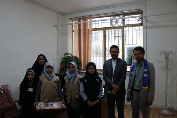  تقدیر خبرنگاران پانا از حوزه اداری اداره کل آموزش و پرورش به مناسبت روز معلم