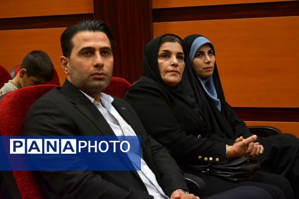 بهارستان‌دو از برترین‌های تربیت‌بدنی تقدیر کرد