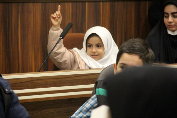 مراسم تقدیر از برندگان مسابقه «رشدی نو» در ری یک