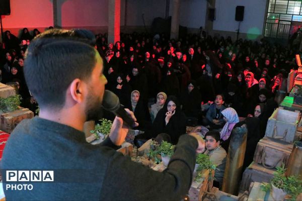 یادواره شهدا در تکیه سادات مروست 