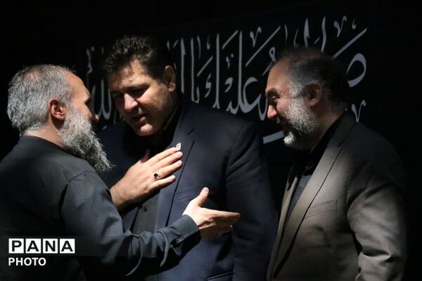 طنین «احلی من العسل» در حرم؛ عهد دوباره نوجوانان با عاشورا