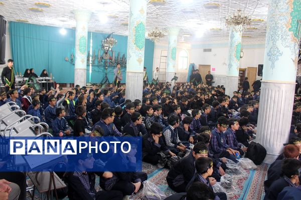 عزاداری دانش‌آموزان قم در آستان مقدس امامزاده سیدعلی(ع)