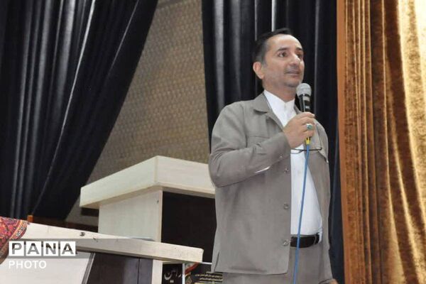 هم‌اندیشی مدیران مدارس ابتدایی ورامین 