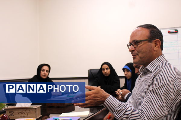 نشست هم‌اندیشی پیشکسوتان سازمان دانش‌آموزی شهرستان‌های تهران