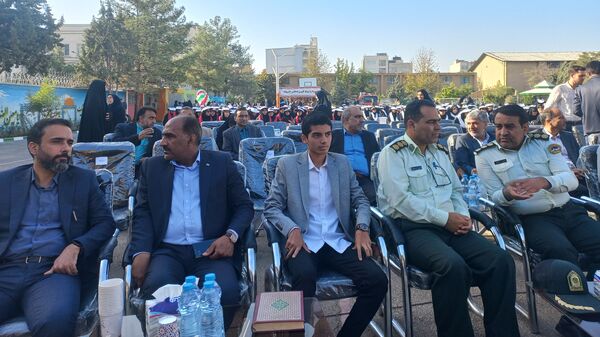 زنگ مهر در دبیرستان خاندان قفلی ناحیه هفت
