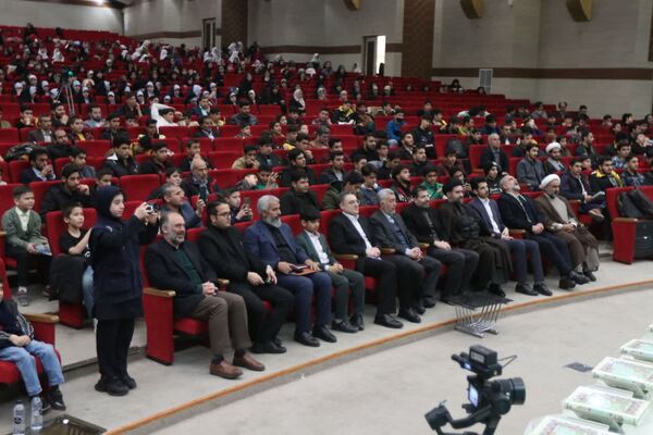 مَحفِـــلِ بزرگ اُنـــس با قُـــــرآن کریم در استان خراسان رضوی 