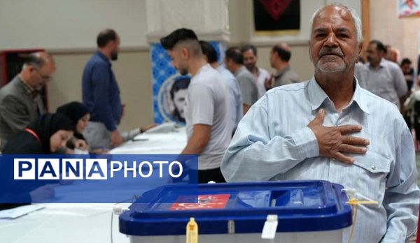 حضور پرشور مردم محمدشهرکرج‌ پای صندوق رای 