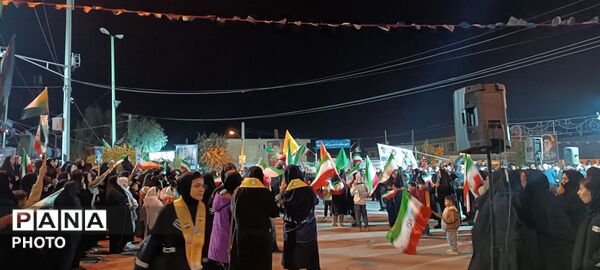 میدان داری مدافعان میهن در خیابان های پلدختر 