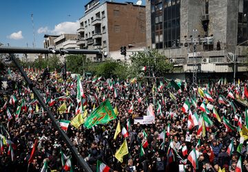 خروش مردم انقلابی ایران در پی اربعین  رهبر انقلاب اسلامی 