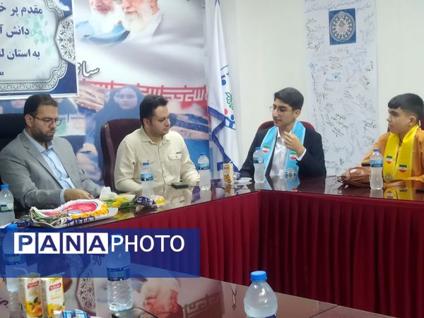 نشست قائم مقام سازمان دانش آموزی با اعضا و مربیان سازمان دانش آموزی مازندران 