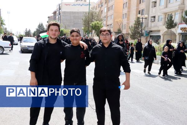 مراسم پیاده‌روی جاماندگان اربعین در محمدشهر کرج