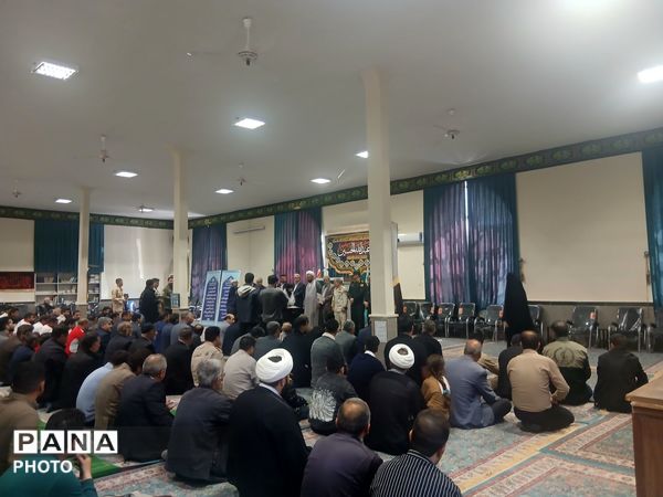 تجلیل از نخبگان قرآنی و نمایشگاه میثاق با شهدا در حاشیه نماز جمعه خداآفرین