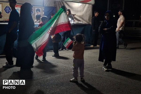  اجتماع بزرگ مردم اندیشه در گلزار شهدای فاز ۴