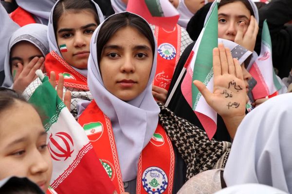 اقتدار مردم نظرآباد در راهپیمایی ۲۲ بهمن