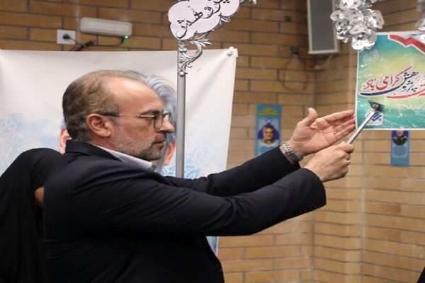 زنگ پژوهش در مدارس قم نواخته شد