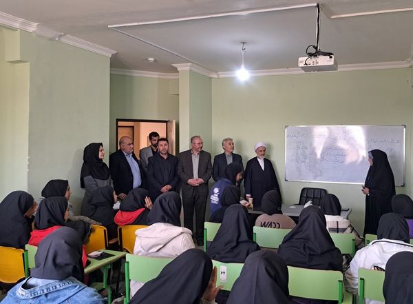 بازدید نماینده مجلس خبرگان رهبری از اردوی تمشک در آذربایجان غربی