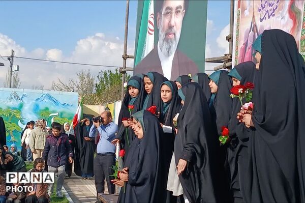 مراسم با شکوه میلاد امام رضا(ع)