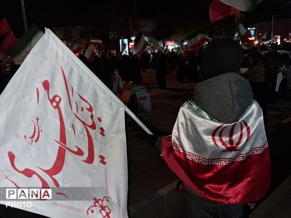  پلاکارد ها و پرچم ها فانوس راه حق 