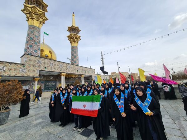 پیشتازان، ضربان پرشور ۲۲ بهمن شدند