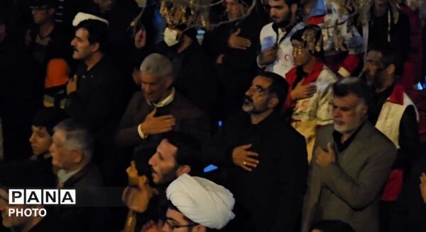 طوفان مردم همیشه در صحنه فارسان 