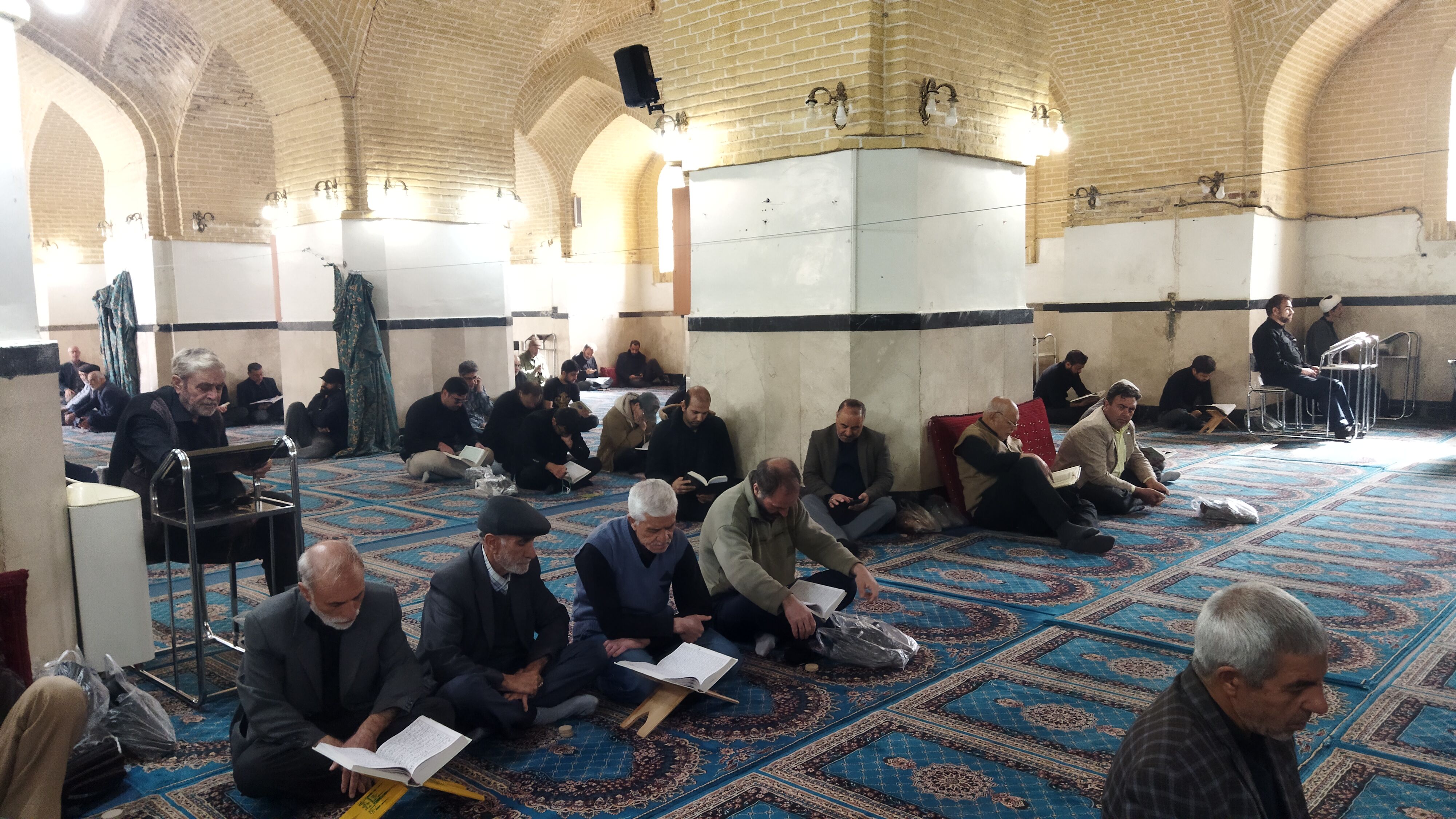 محفل انس باقرآن به یاد شهید آیت الله خامنه ای در نیشابور 