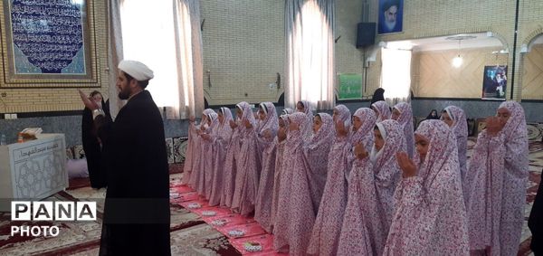 جشن تکلیف دختران جوکار به یاد دانش‌آموزان میناب برگزار شد