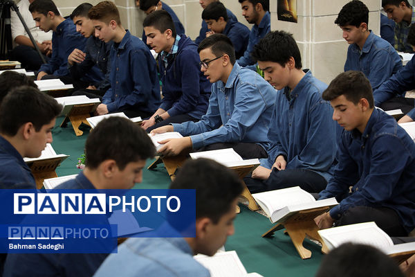 محفل انس با قرآن کریم به‌مناسبت یادبود شهید سید حسن نصرالله