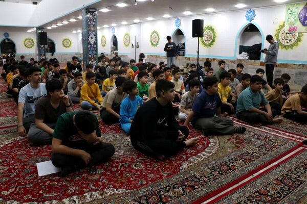 اعتکاف دانش آموزی در مساجد لنگرود