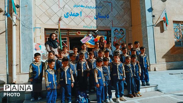 جشن شکوفه‌ ها؛ آغاز یک مسیر تازه برای کلاس اولی‌ ها