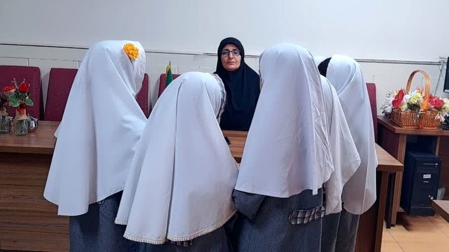 موفقیت در مدیریت مدرسه وابسته‌ به همکاری مستمر است