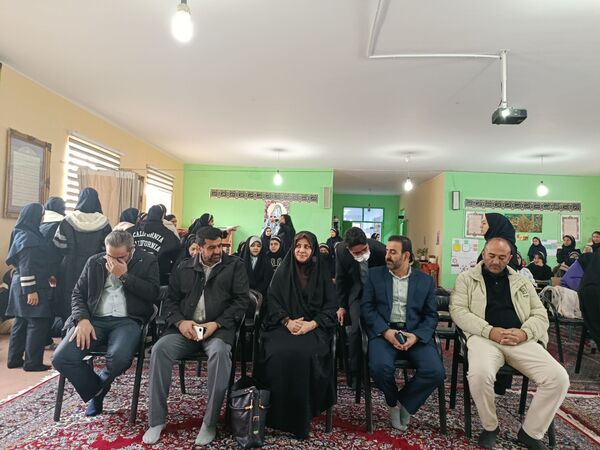 نواخته شدن زنگ هفته پژوهش در دماوند
