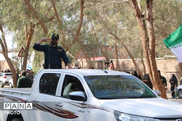 رزمایش 2 هزار و 500 نفری جانفدایان در فهرج 