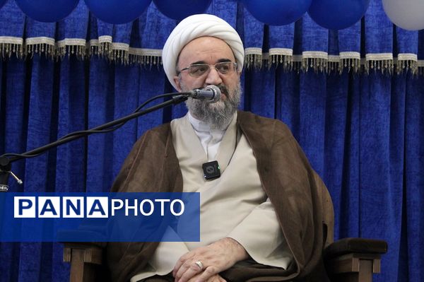 دیدار دانش‌آموزان دوره شهید علم‌الهدی با نماینده ولی فقیه در خوزستان