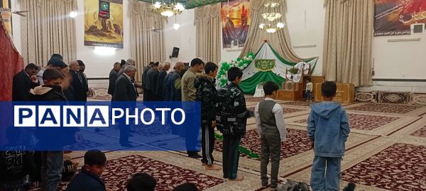 نماز جماعت در شب میلاد حضرت زهرا س در خلیل آباد